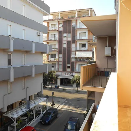Atena In Affitto *